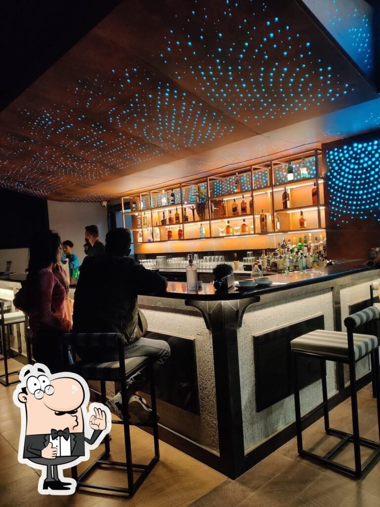 rad6 one mile bar and grill picture